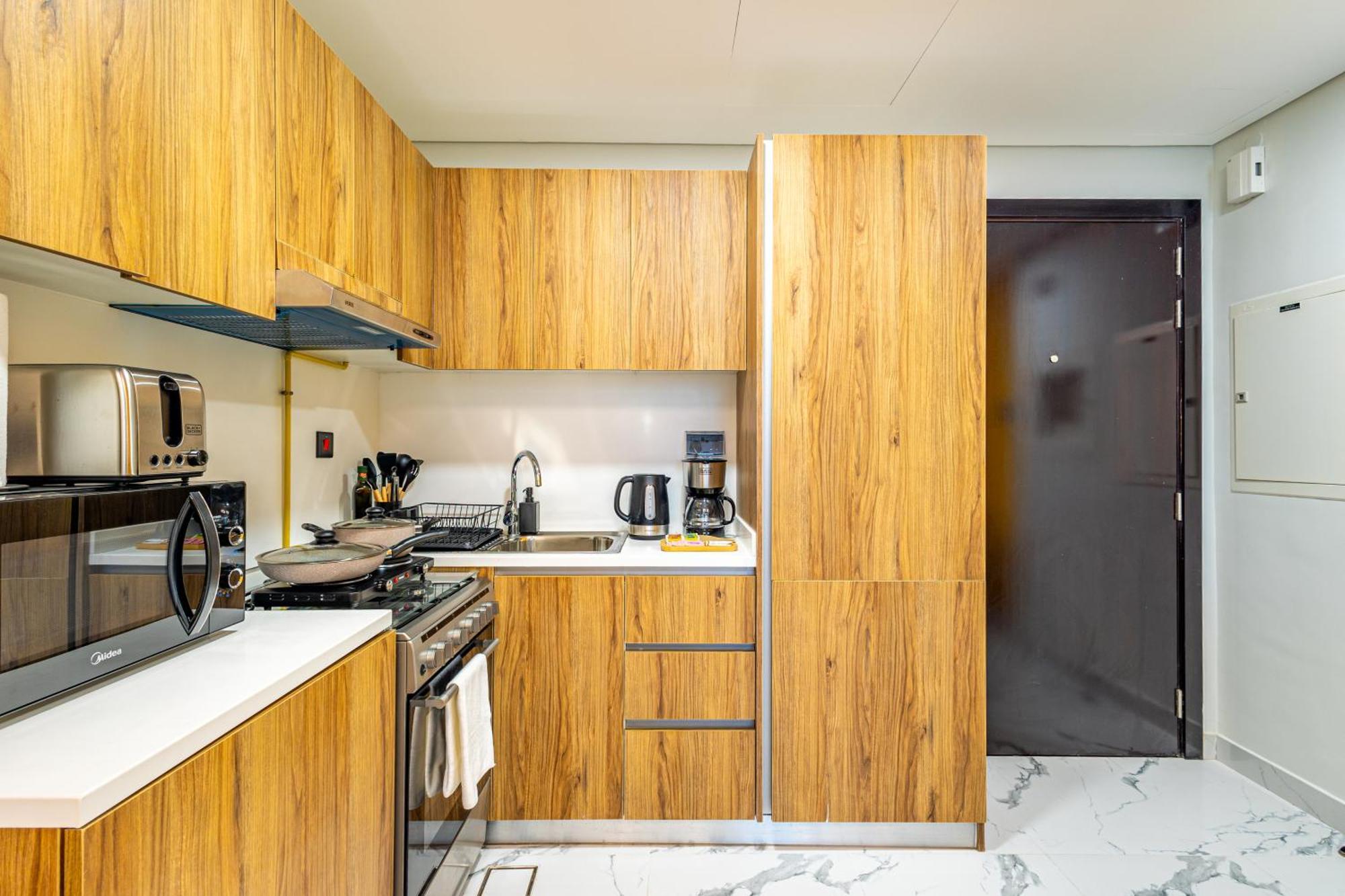 Designer Choice - Huge Balcony - 3 Min Walk To Adgm - Cleveland - Galleria *